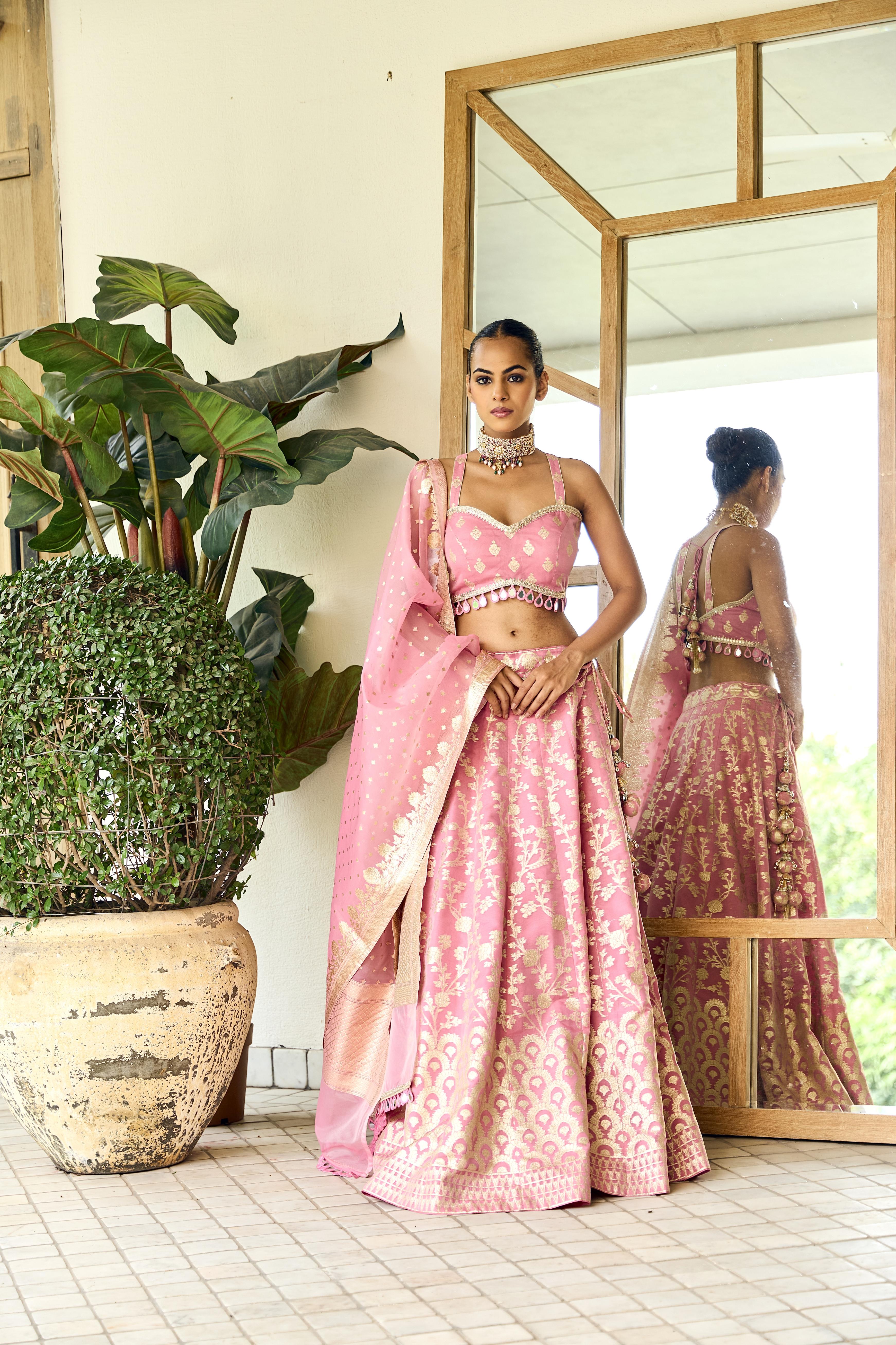 DIVAS CLOSET | Pink Floral