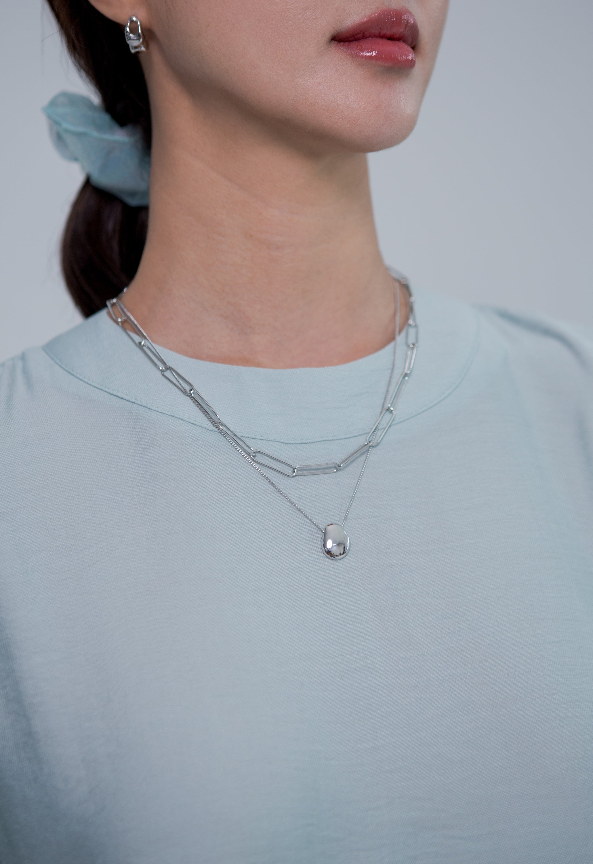 SAERO COLLECTIVE | Bulb Pendant Necklace