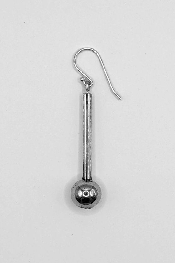 MAISON MUGEN | NU Pendulum Drop Earrings