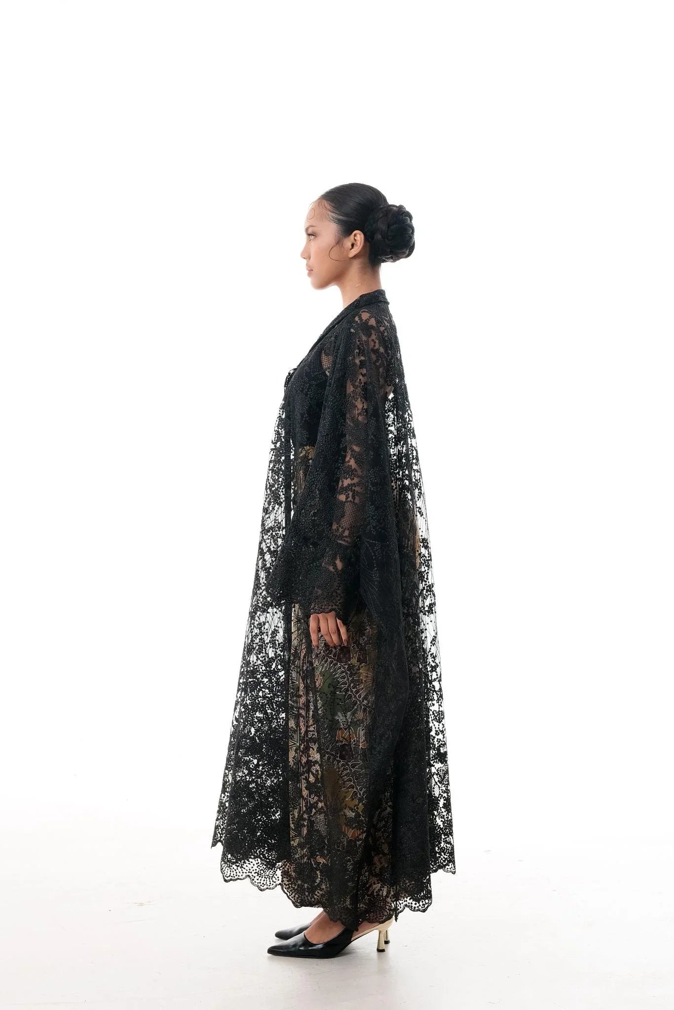 KAIFIYYAH | Kebaya Labuh Lace