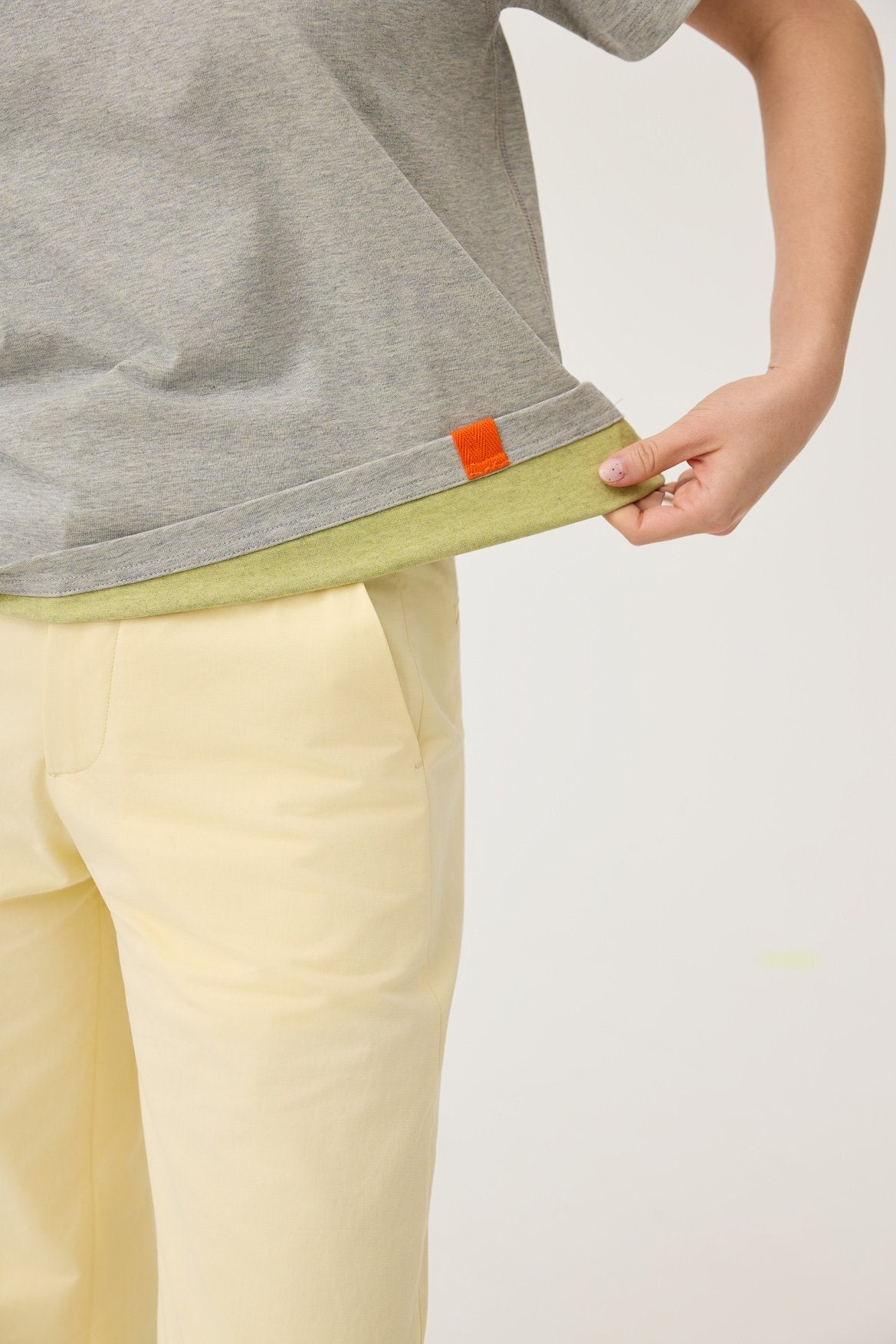 3EIGHTH | Everyday Reversible Tee In Zinc Grey & Lemon Fizz