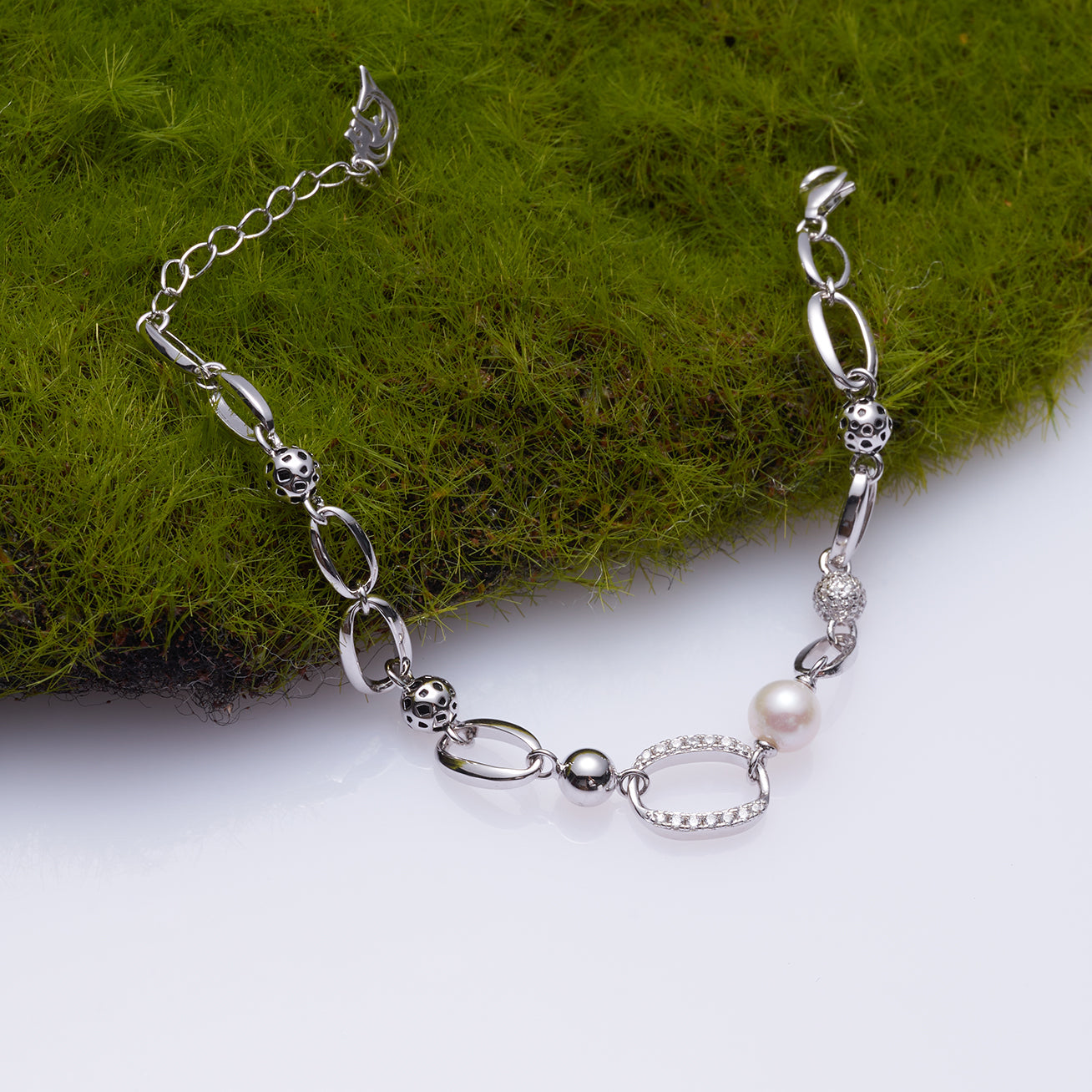 PEARLY LUSTRE | Top Grade Freshwater Pearl Bracelet WB00233 | SAFARI