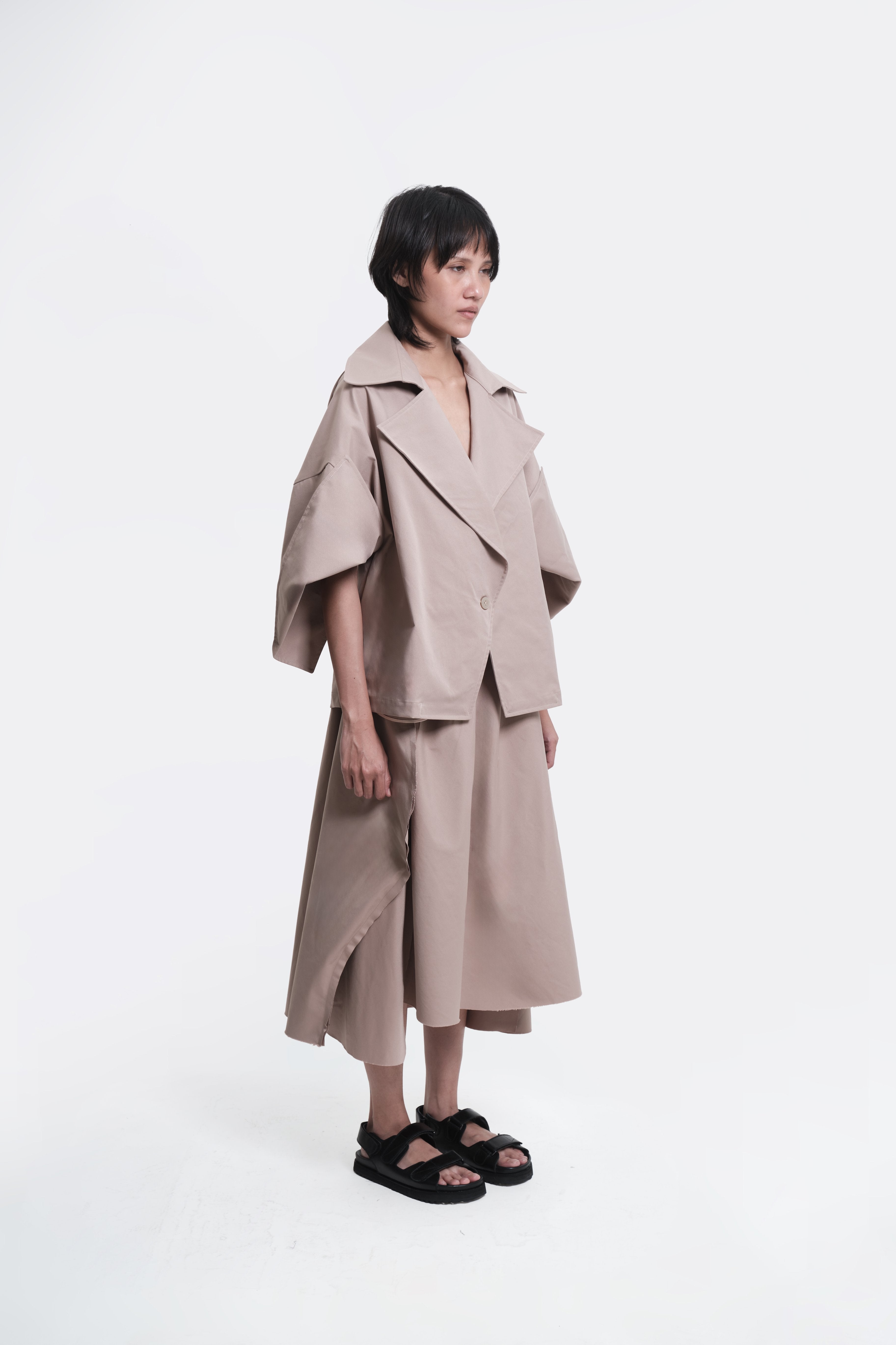 AESTHETIC PLEASURE | Semi Skirt Beige