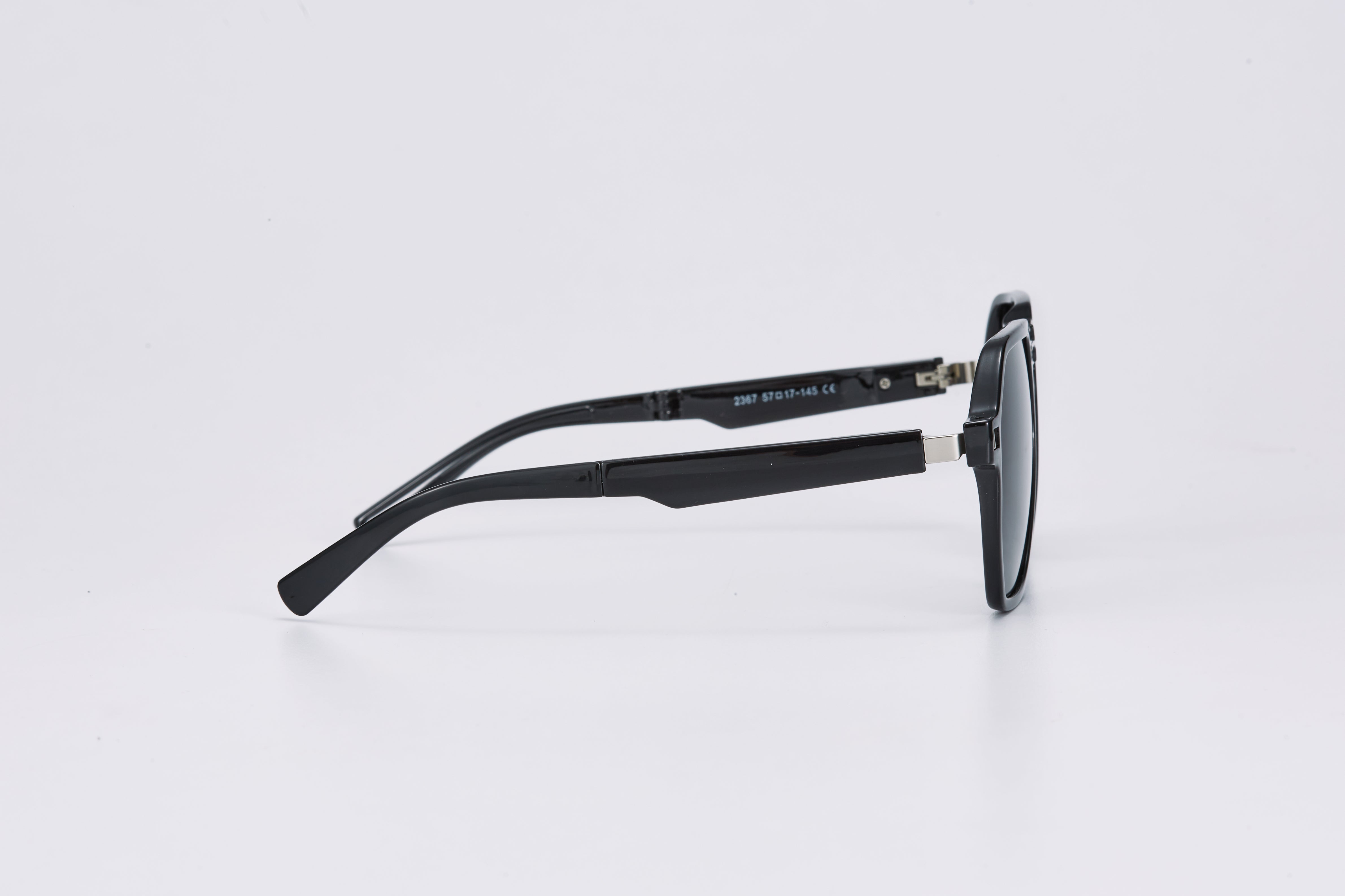 PROJECTWEAR | DAEMYN Polarized Sunglasses Black/Black