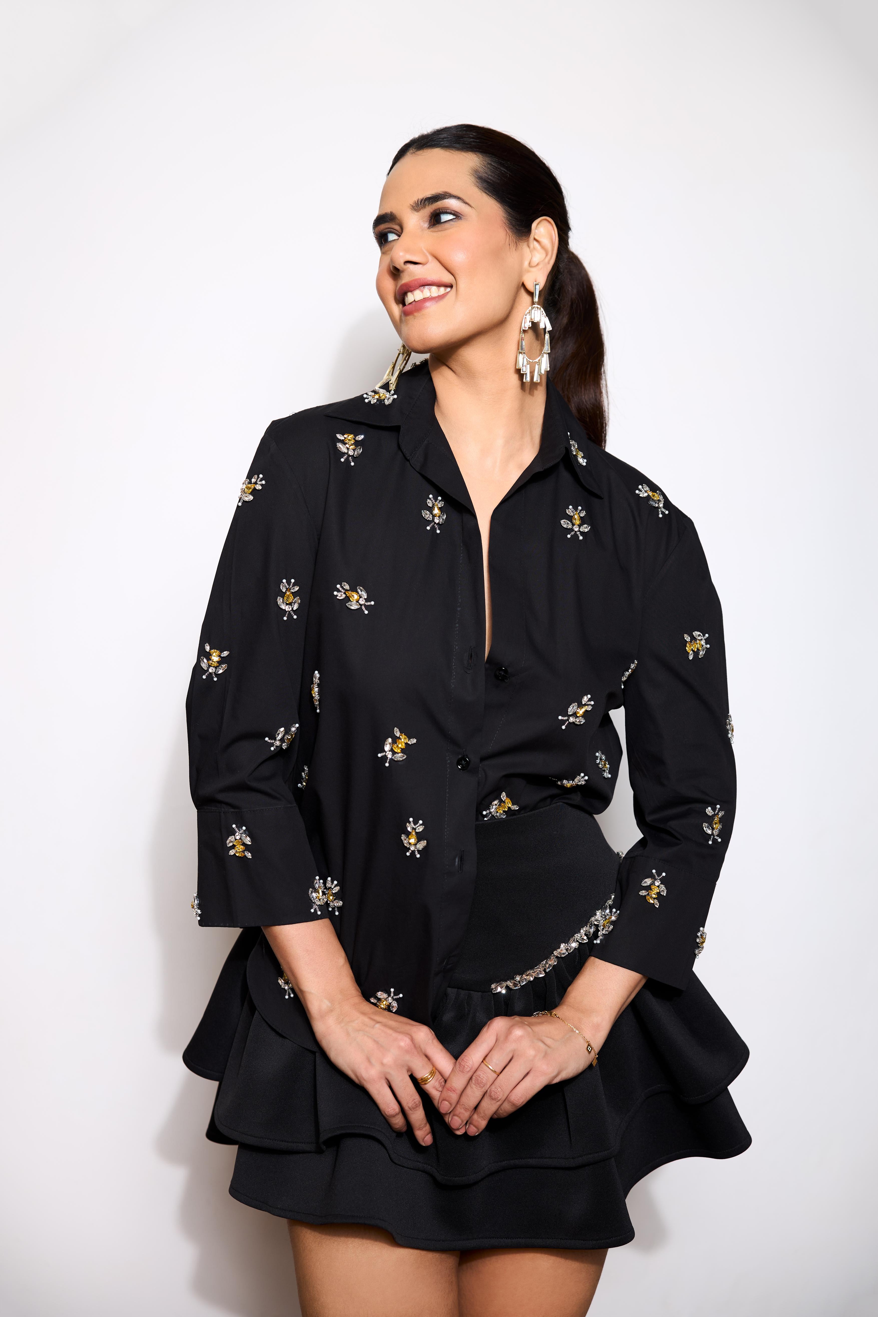 DIVAS CLOSET | Bee Shirt