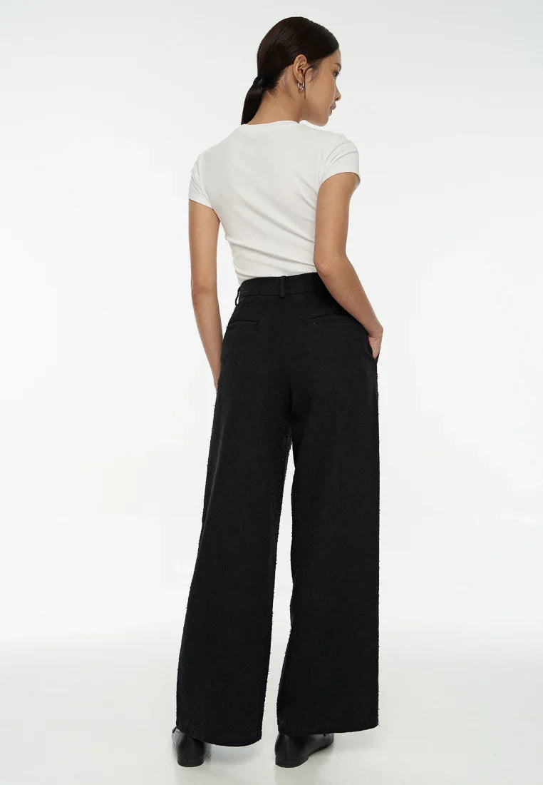 DRESSINGPAULA | High Rise Pleated Jeans