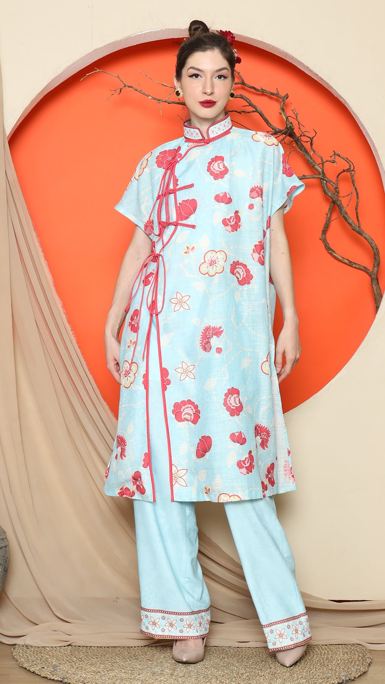 KANZI COLLECTION | Blue Oriental Floral Cheongsam Pant Set