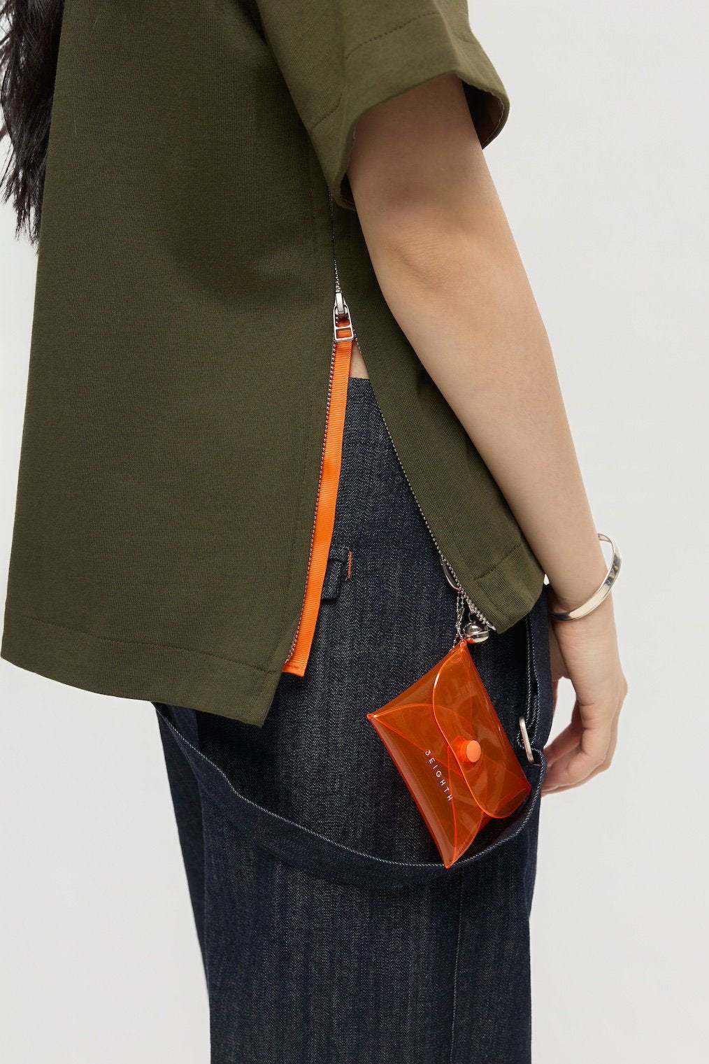 3EIGHTH | SOKKO Zip Tee in Olive Fig
