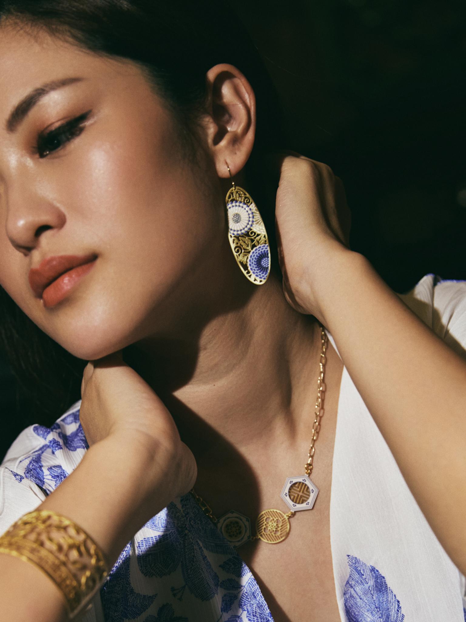 EMBRACE JEWELLERY | Chrysanthemum Oval Earrings