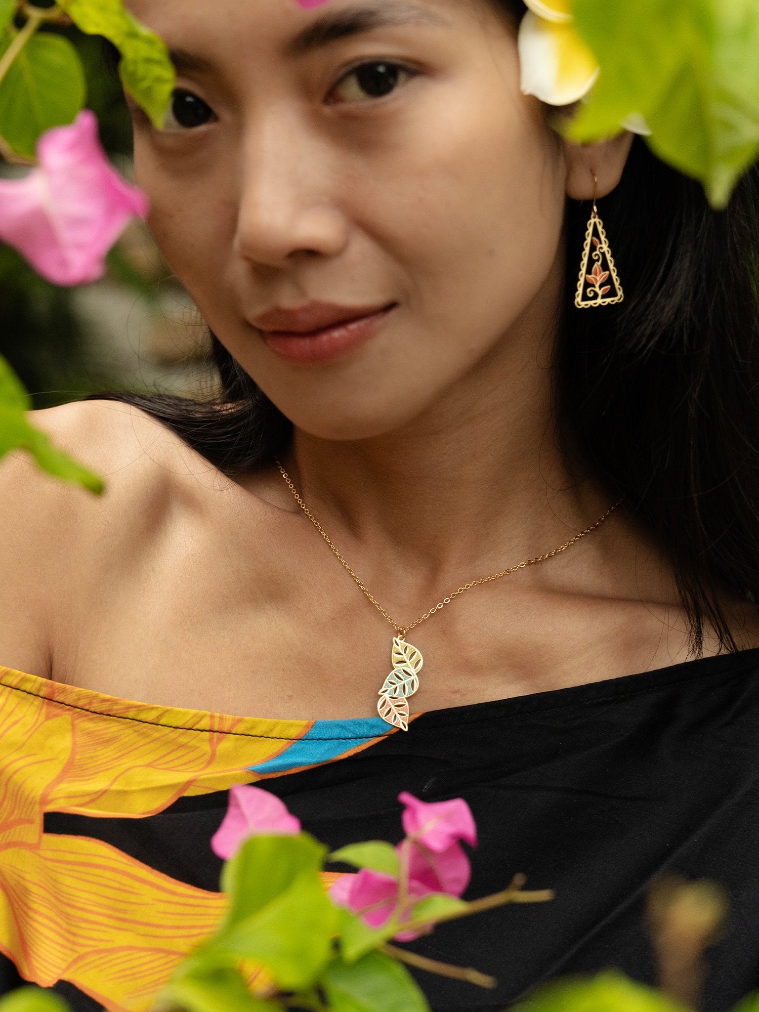 EMBRACE JEWELLERY | Daun Necklace