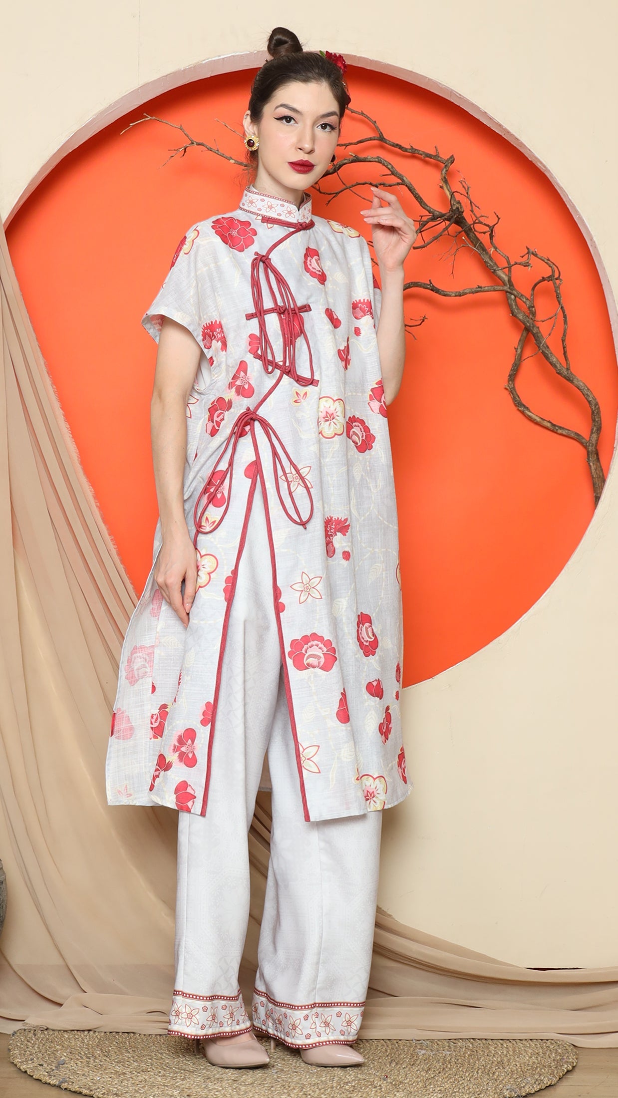 KANZI COLLECTION | Grey Oriental Floral Cheongsam