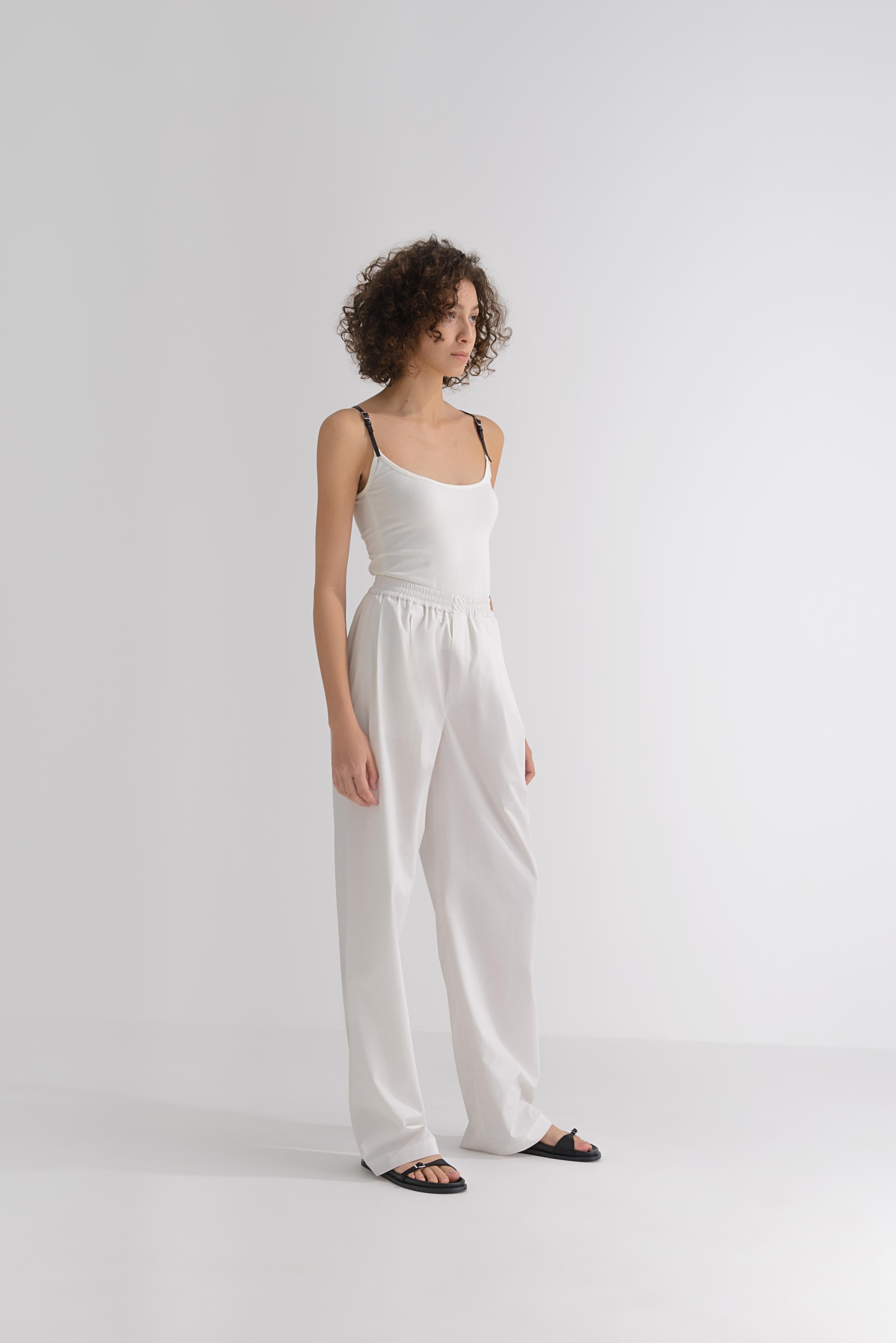 LAYERPLAN | Cotton Stretch Vela Buckle Camisole