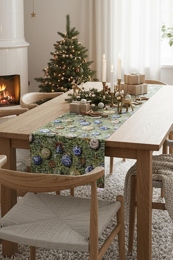 SINGLAPA | Peranakan Ornaments Table Runner