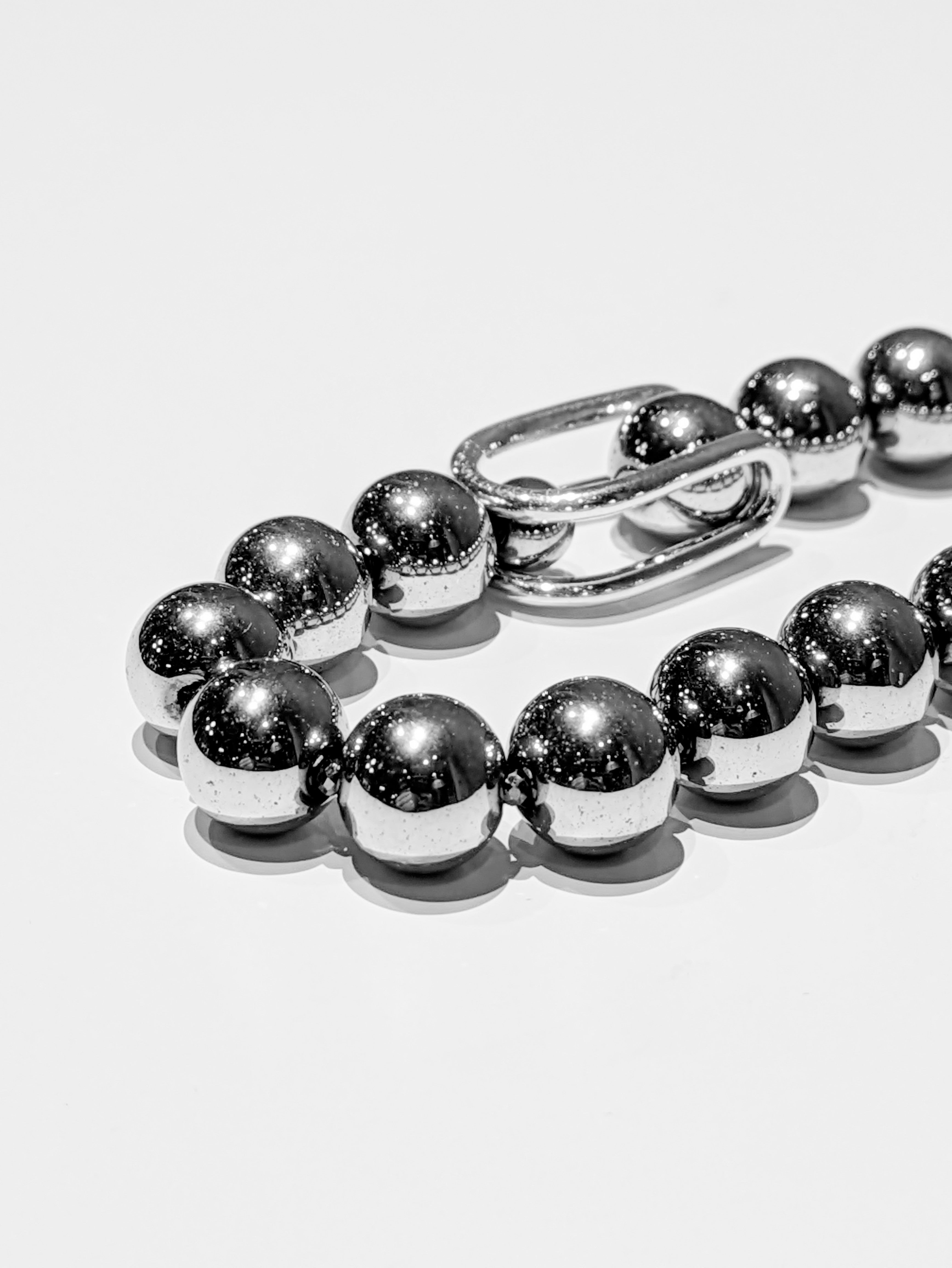 MAISON MUGEN | NU Globe Bracelet