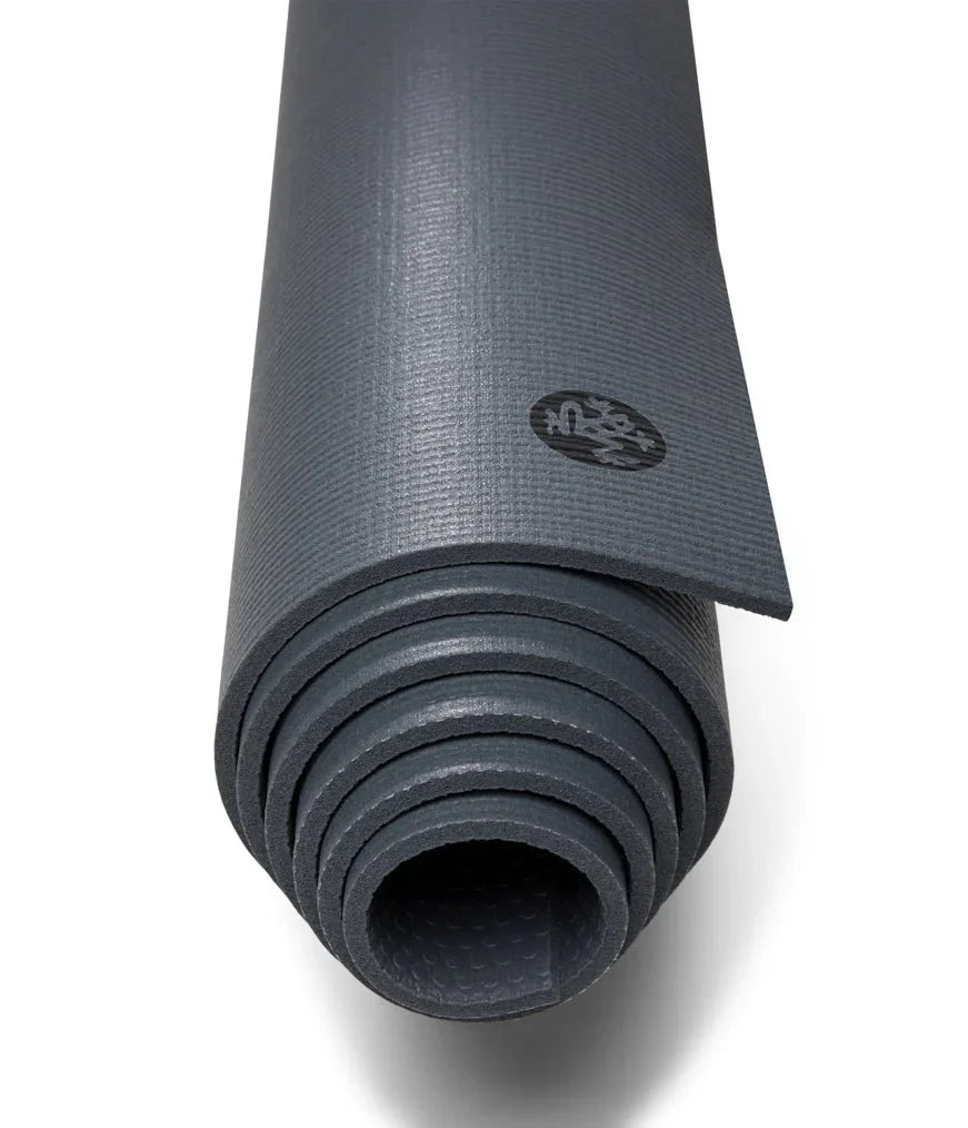 MANDUKA | PRO Mat 71" Solid - Black Thunder