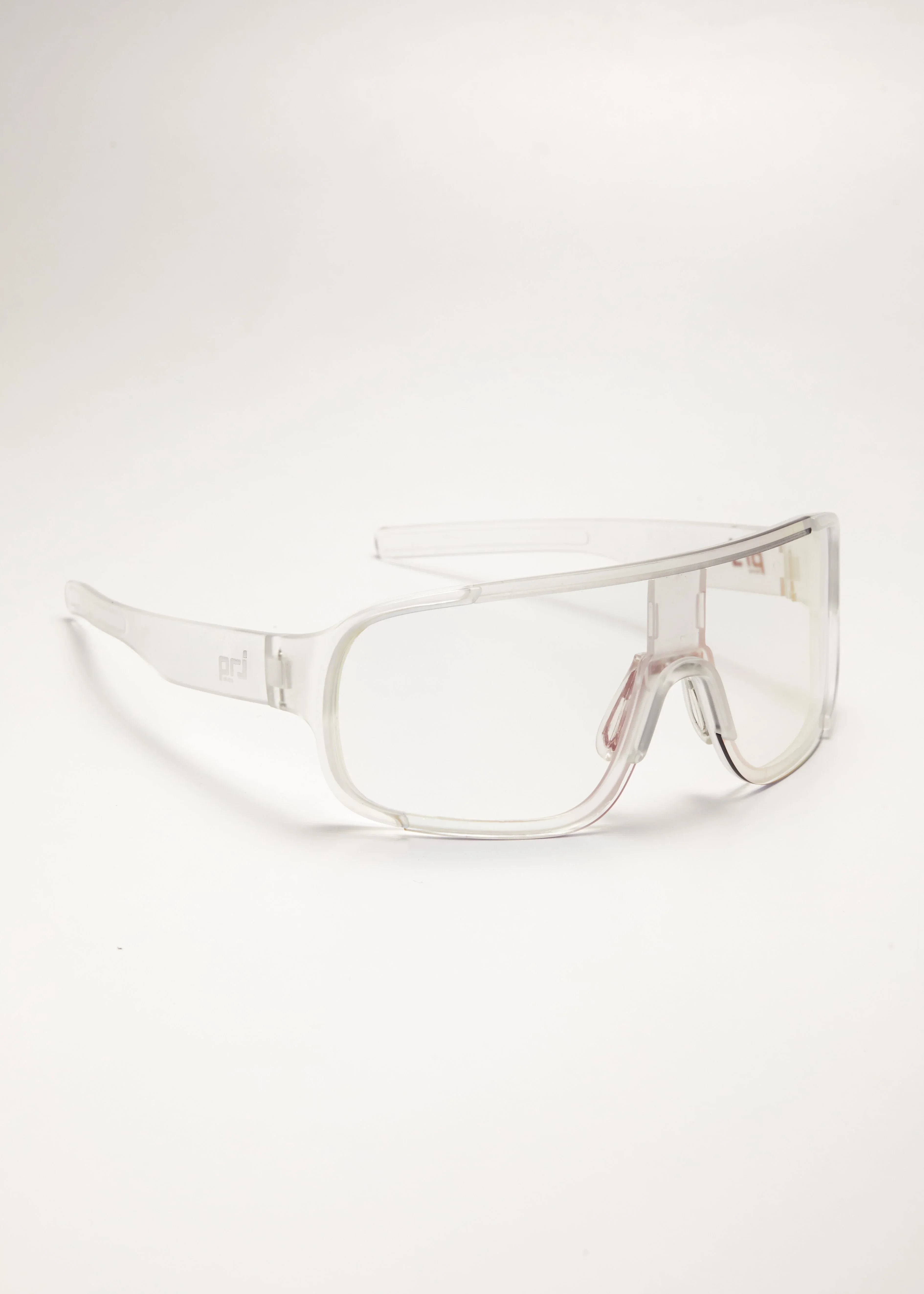 PROJET1826 | FEARGHUS Photochromic Day/Night Sunglasses Clear/Red