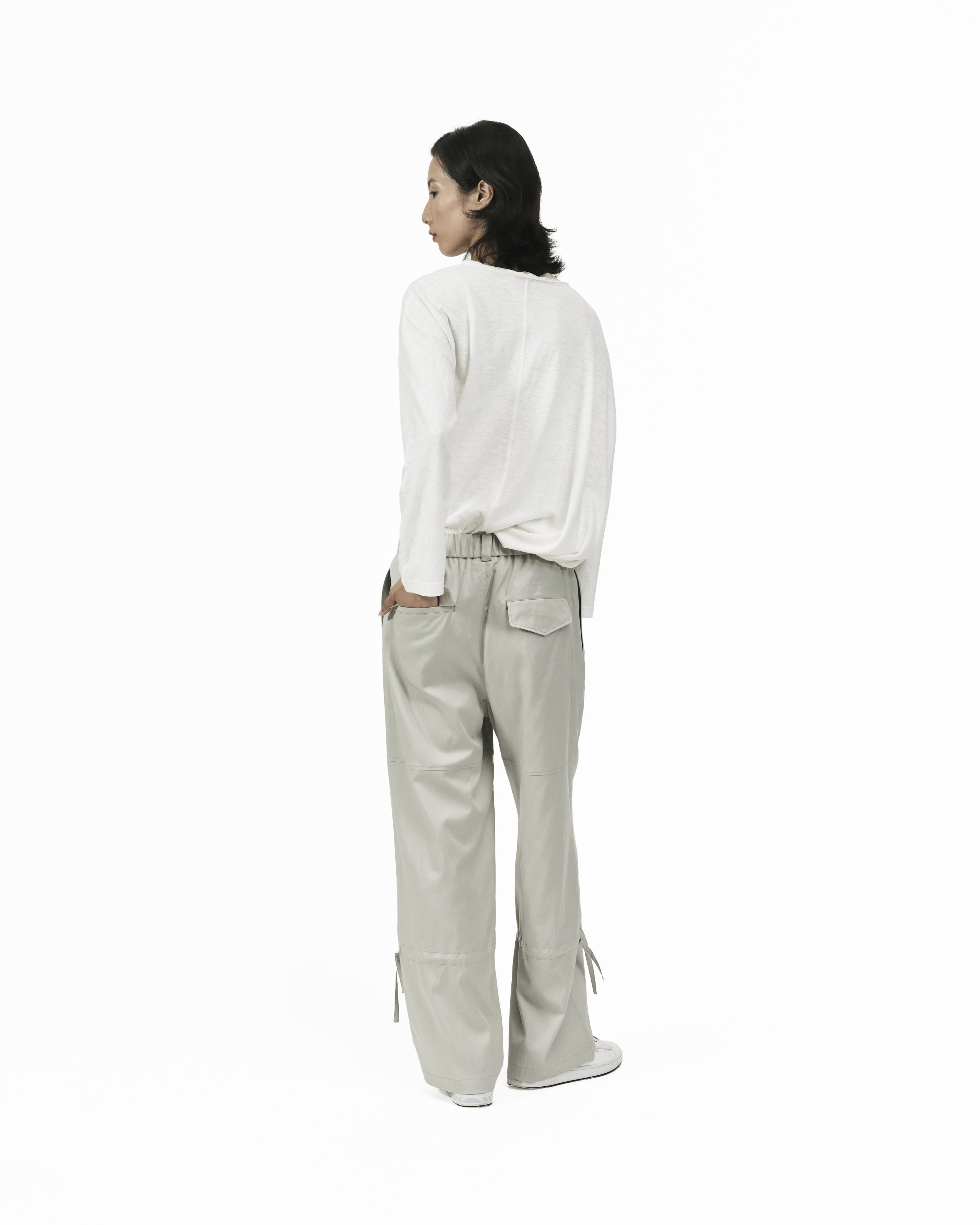 GRAYE | Sculpt Cargo Trousers