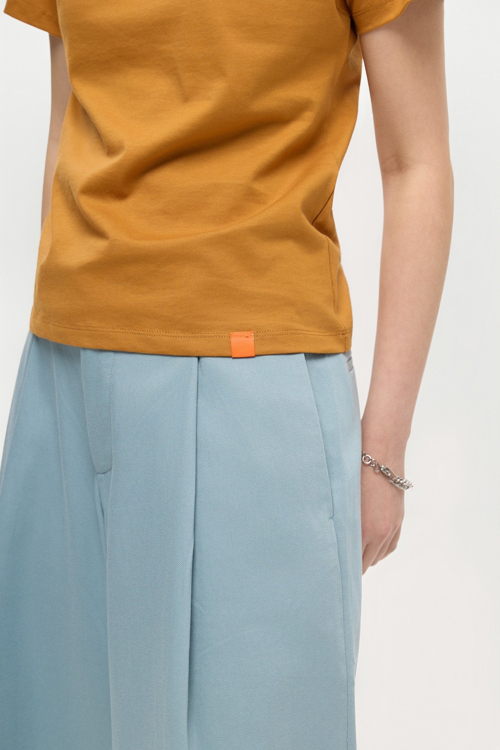 3EIGHTH | Mock Neck Tee in Caramel