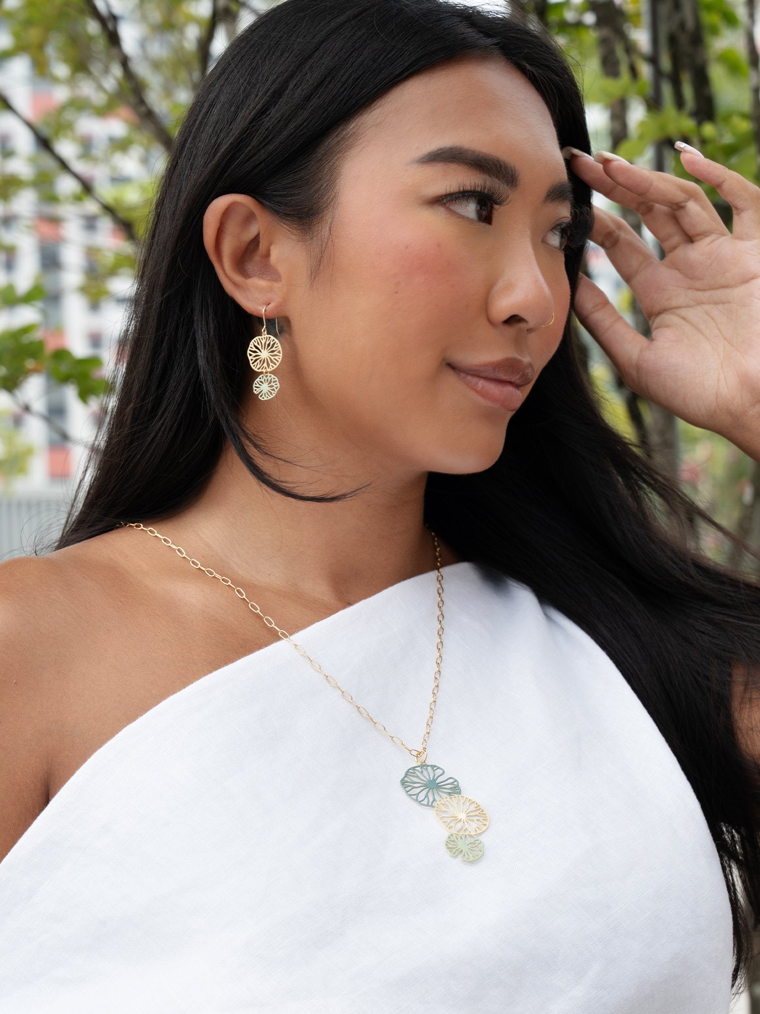 EMBRACE JEWELLERY | Lily Pad Necklace