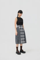 3EIGHTH | Ginrin Skirt In Black Tartan Double Gauze