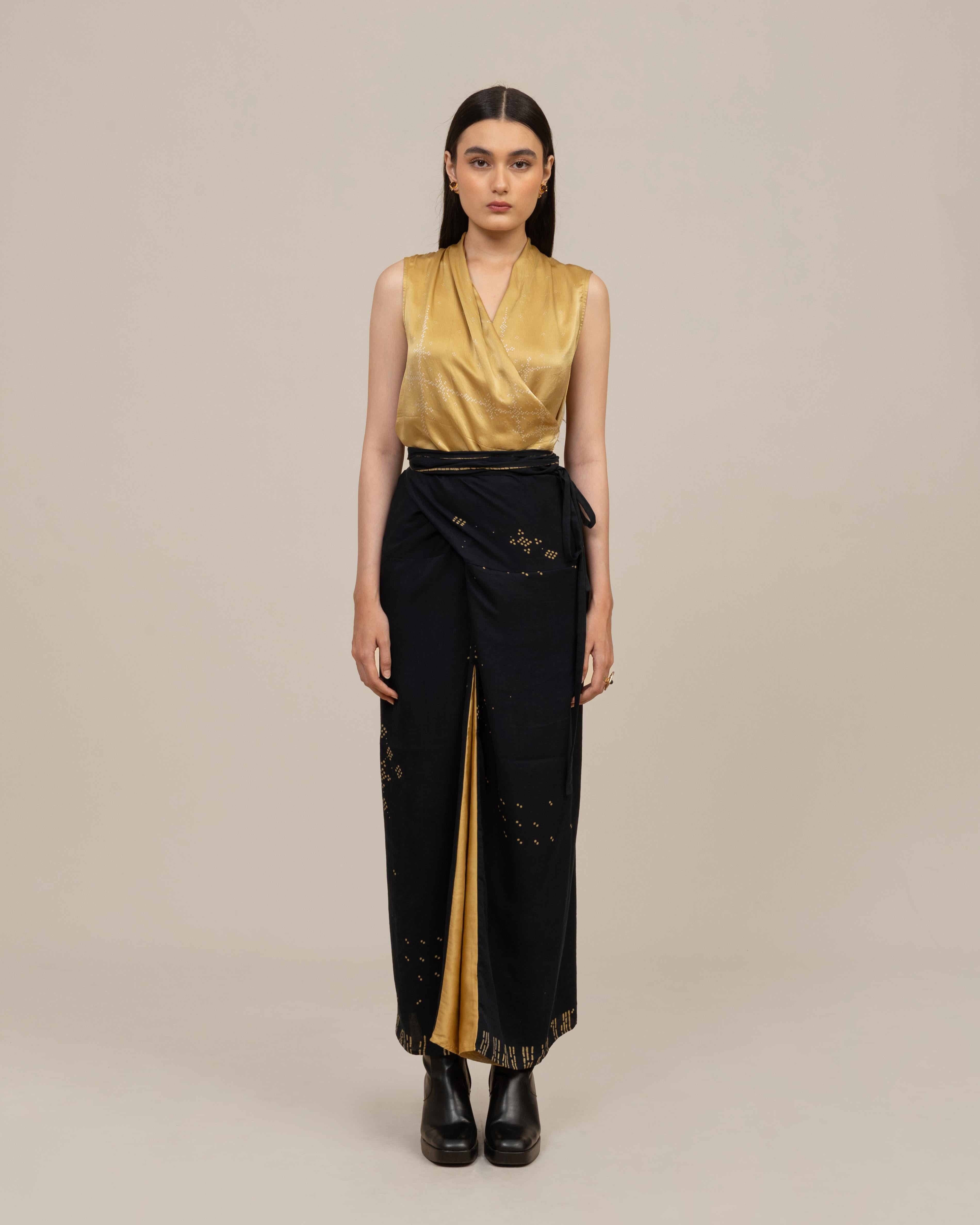 SUKKHA CITTA | ANGKASA - Classic Wrap Top