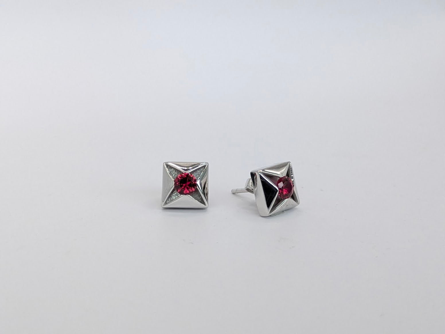 MAISON MUGEN | RUBIK Earrings