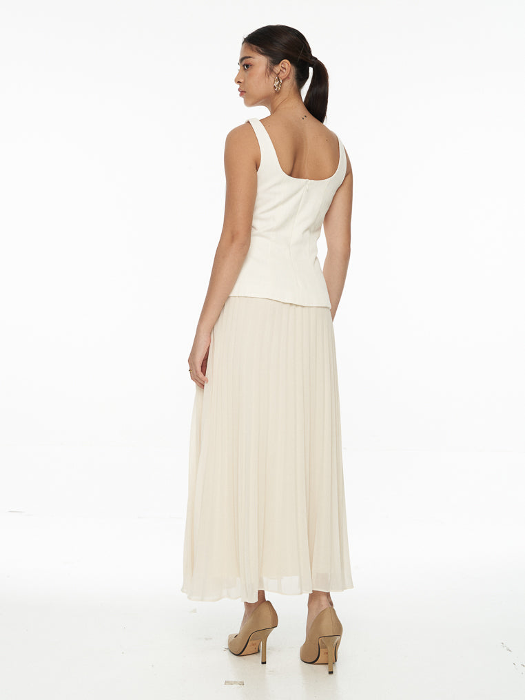 DRESSINGPAULA | Scoop Neck Cotton Top
