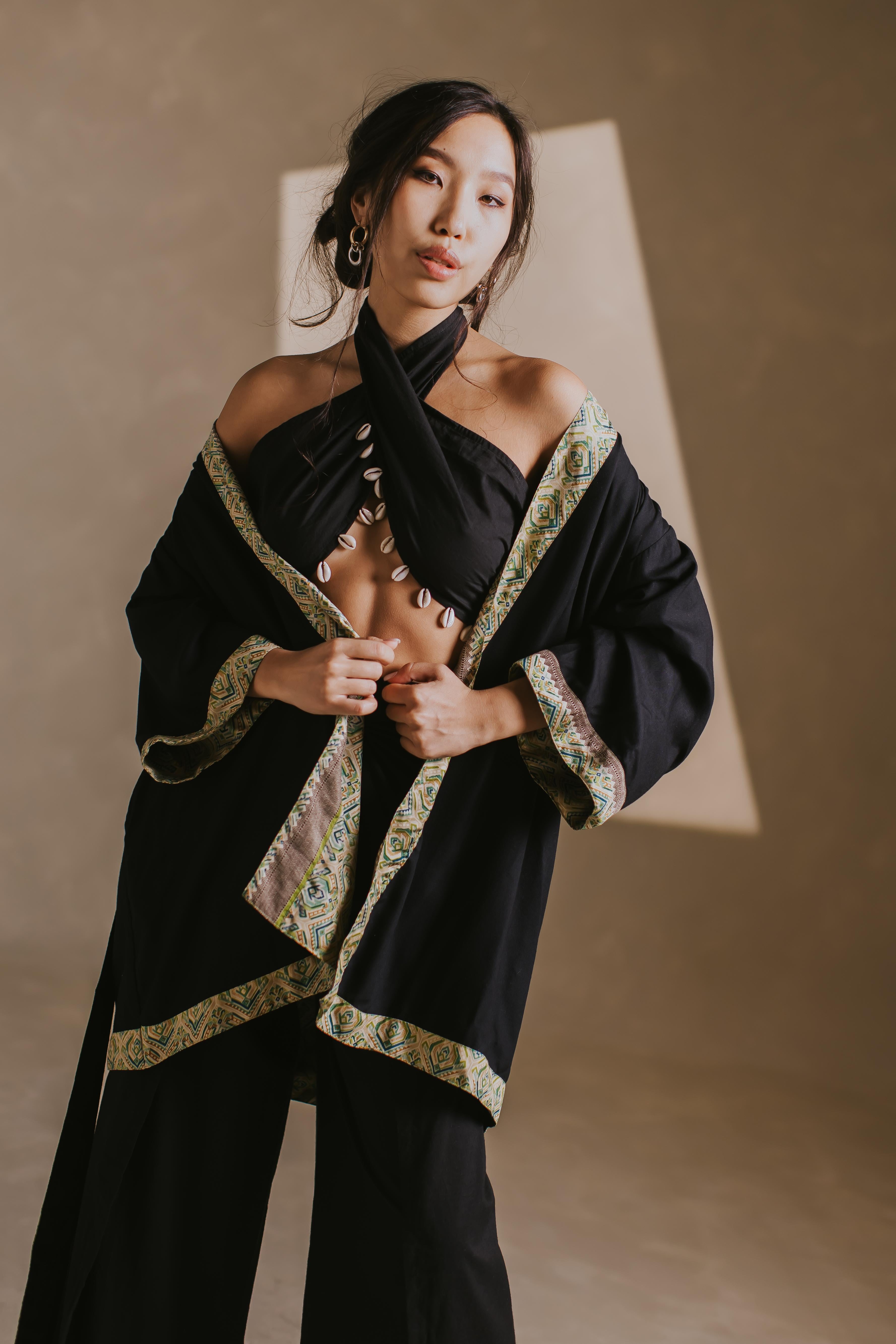 RAJA RANI | Reversible Kimono