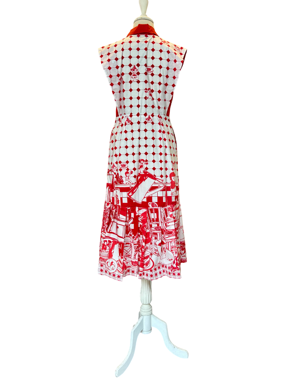 TRIOLOGIE | Kopitiam (R/W) Button Up Dress With Ruffles