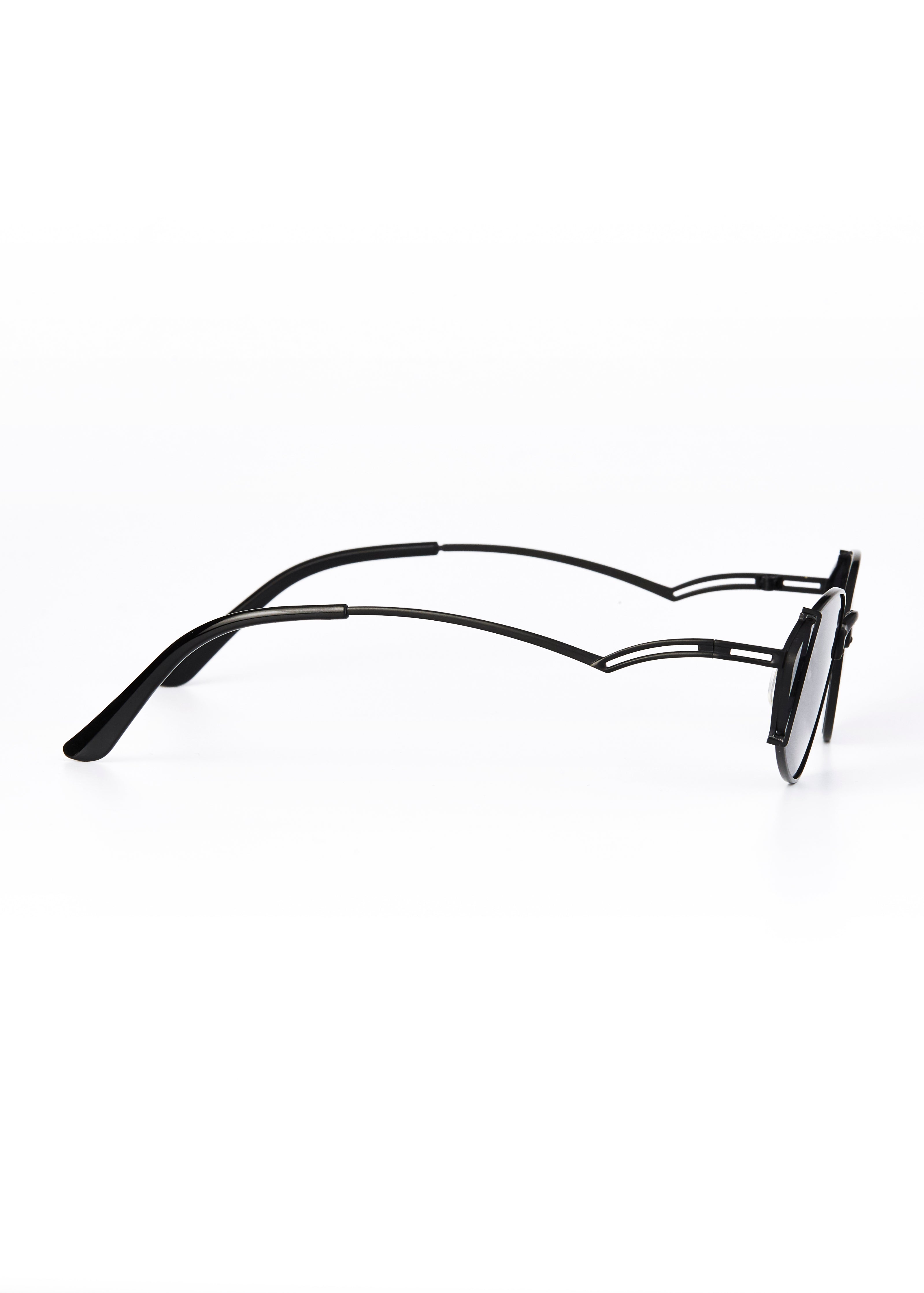 PROJECTWEAR | EVERETT Cat Eye Sunglasses Black/Gry