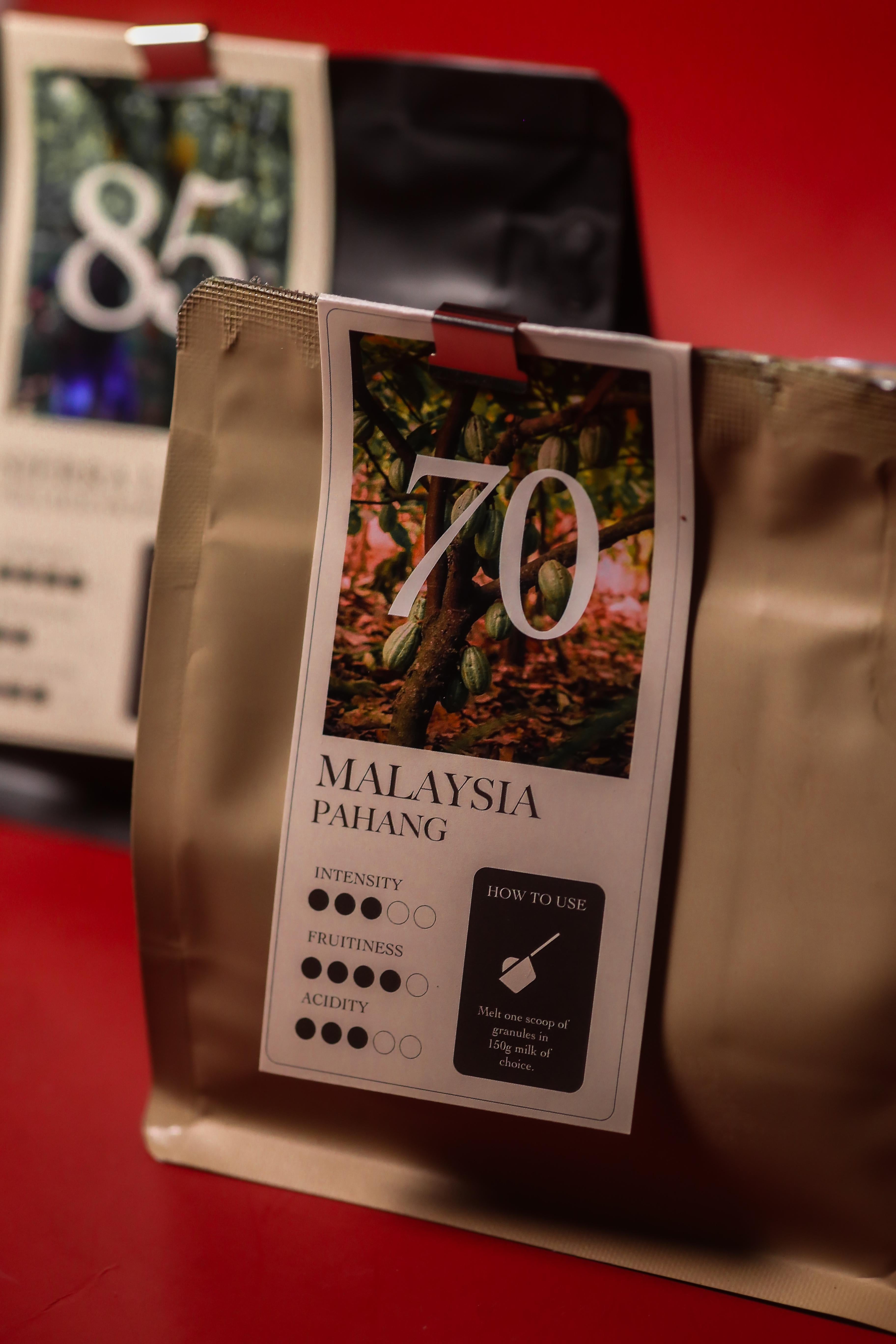 LEMUEL CHOCOLATE | Chocolate Granules: 70% Malaysia Pahang