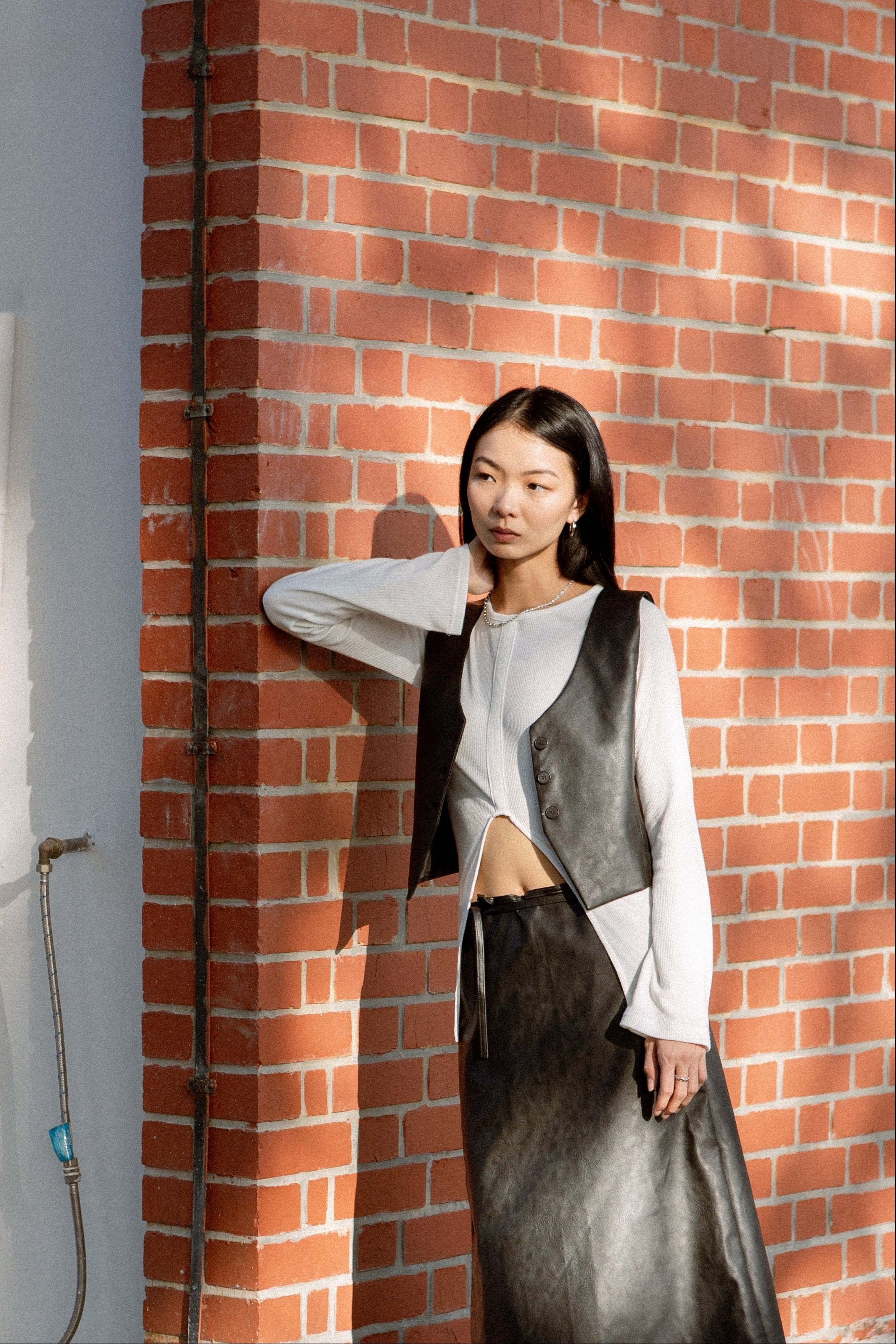 SAERO COLLECTIVE | Hae Structured Vest | Black