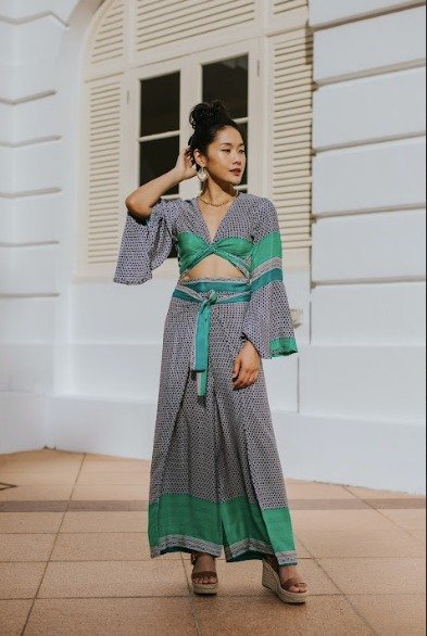 RAJA RANI | Crop Top & Pants Set