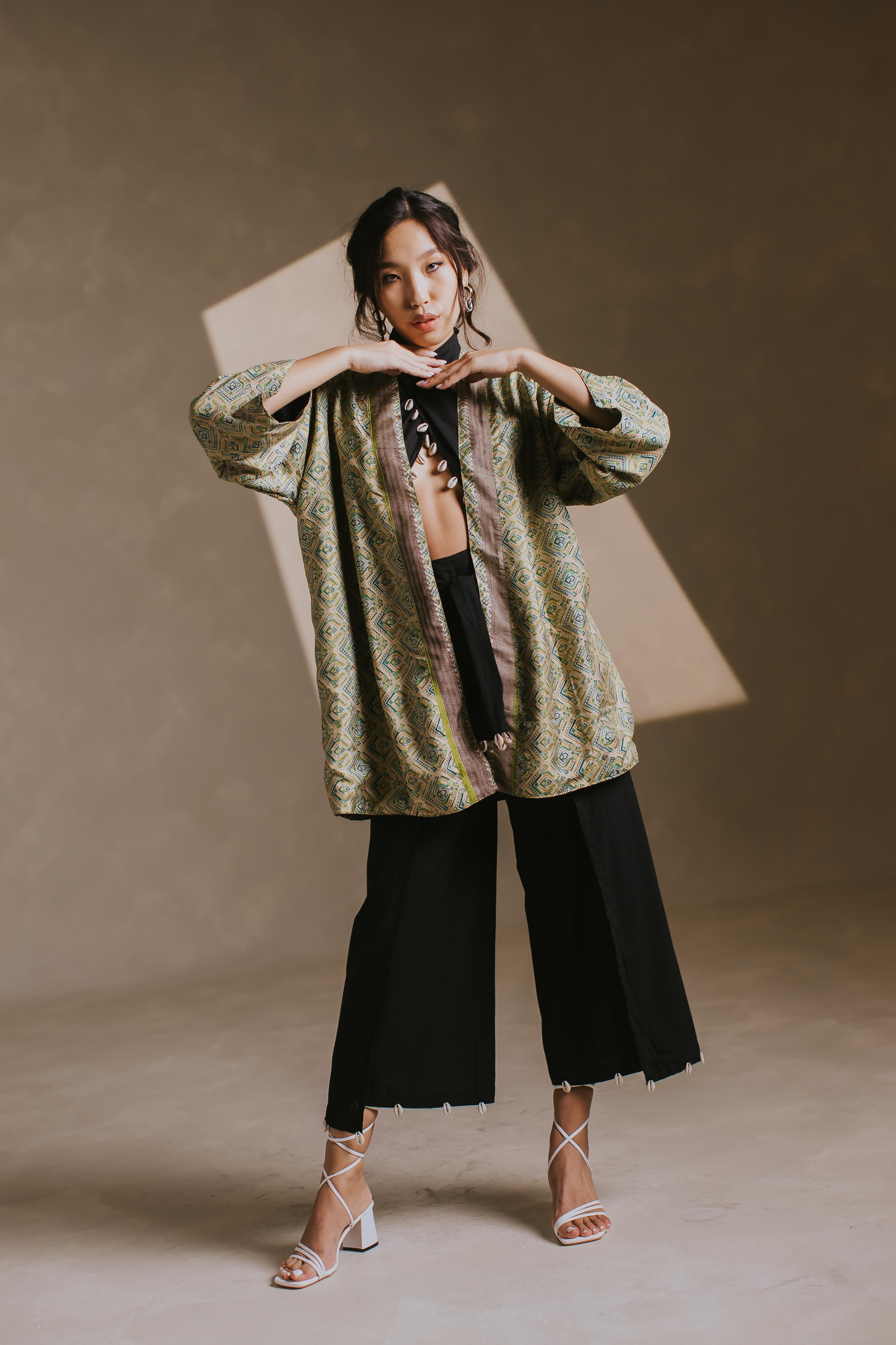 RAJA RANI | Reversible Kimono