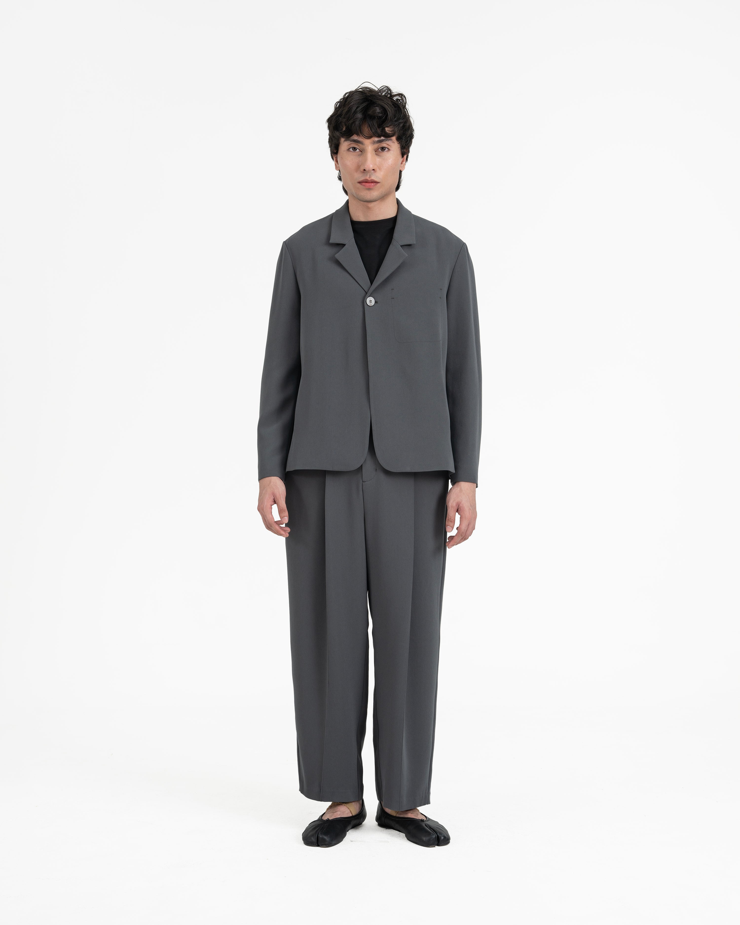 GRAYE | Wayfarer Travel Blazer