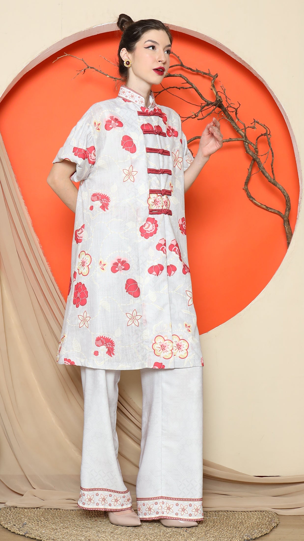 KANZI COLLECTION | Grey Floral Cheongsam Pant Set