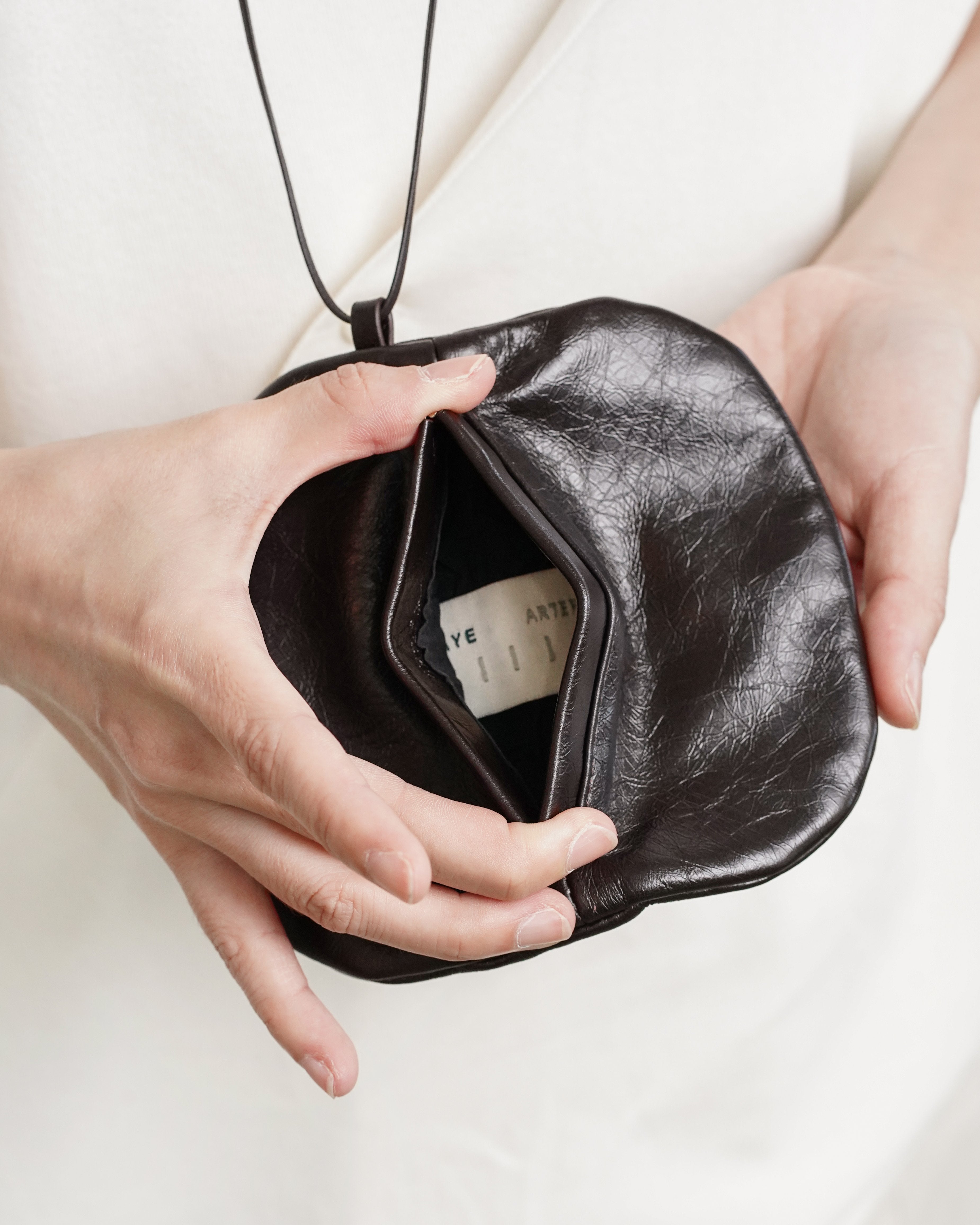 GRAYE | Eclipse Pouch | Black