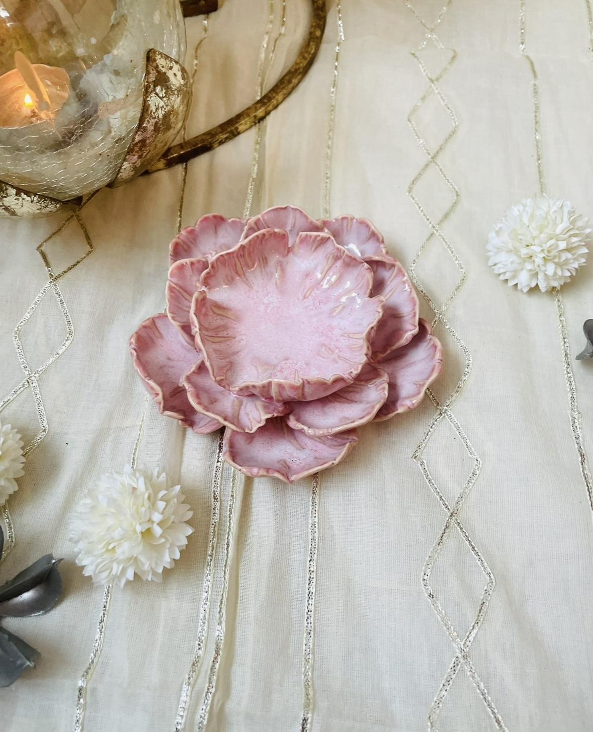 CERAMICS BY JAS | Handmade Ceramic Layered Flower Holder M