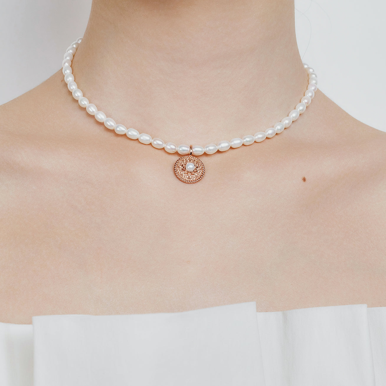 PEARLY LUSTRE | Asian Civilisations Museum Freshwater Pearl Necklace WN00703 | ACM Collection