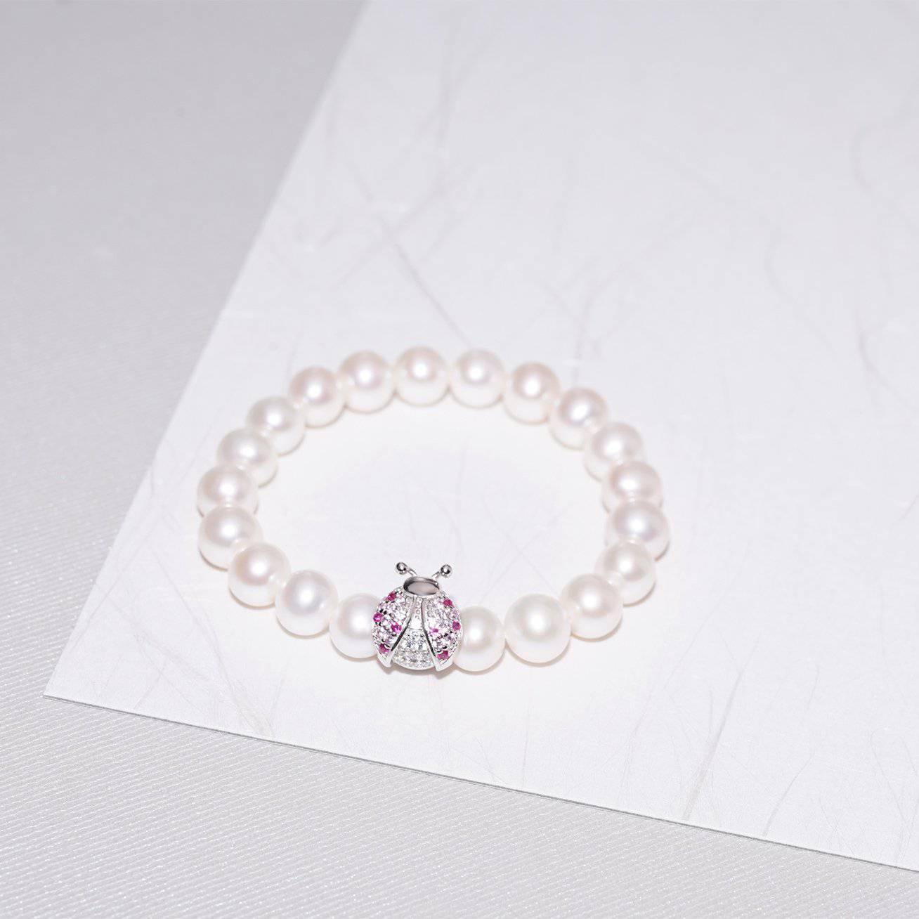 Wonderland Freshwater Pearl Bracelet WB00040 - PEARLY LUSTRE