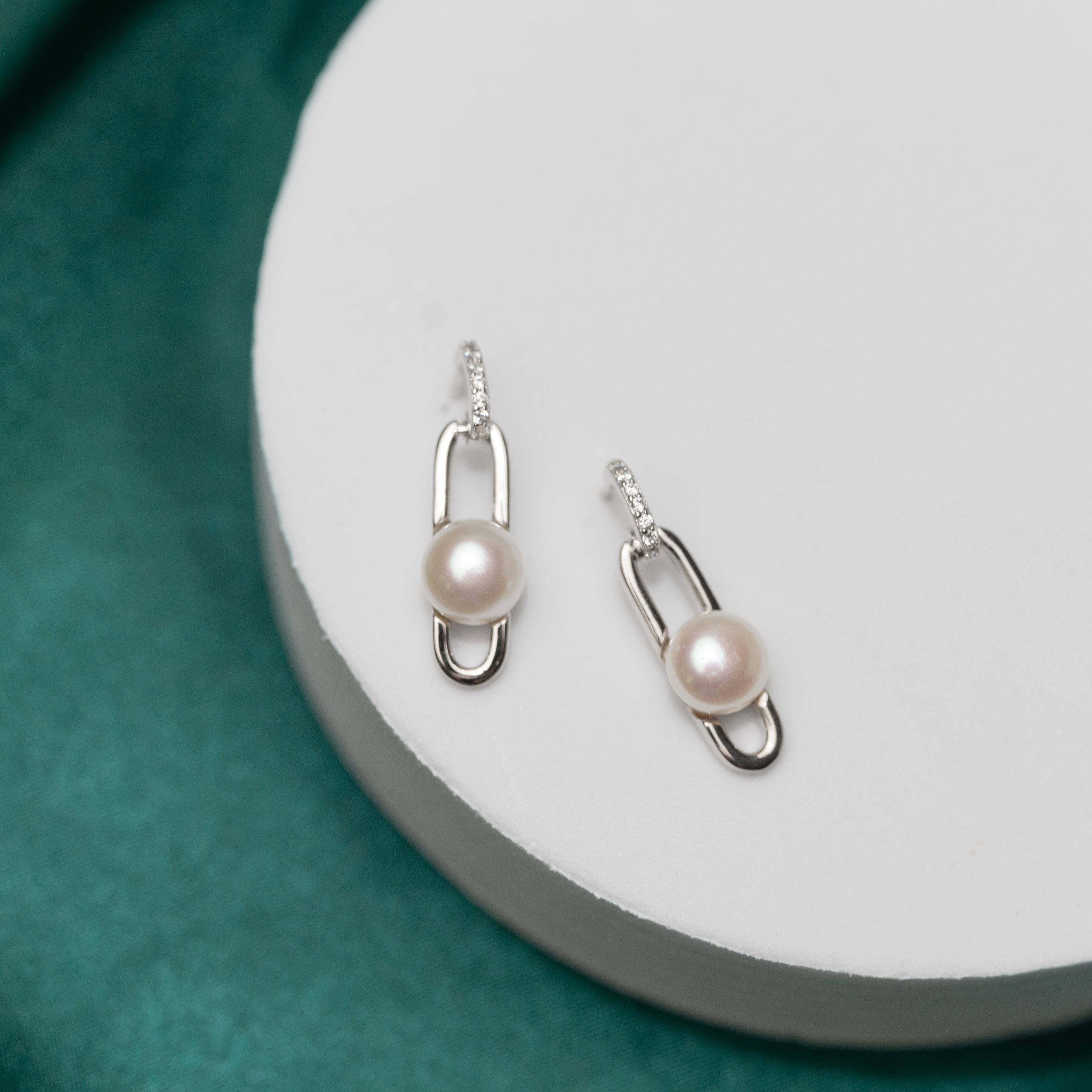 New Yorker Freshwater Pearl Earrings WE00136 - PEARLY LUSTRE