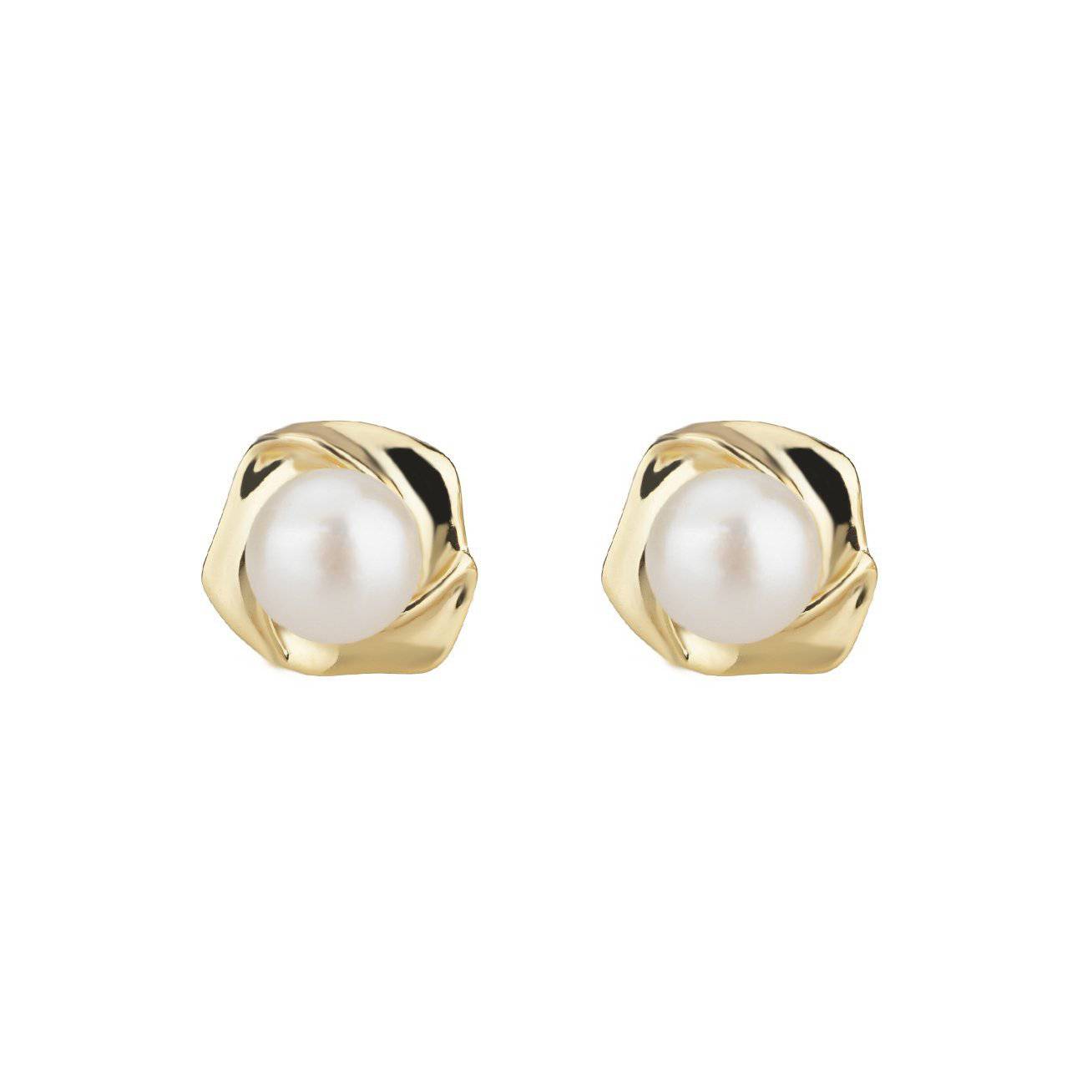 New Yorker Freshwater Pearl Earrings WE00166 - PEARLY LUSTRE