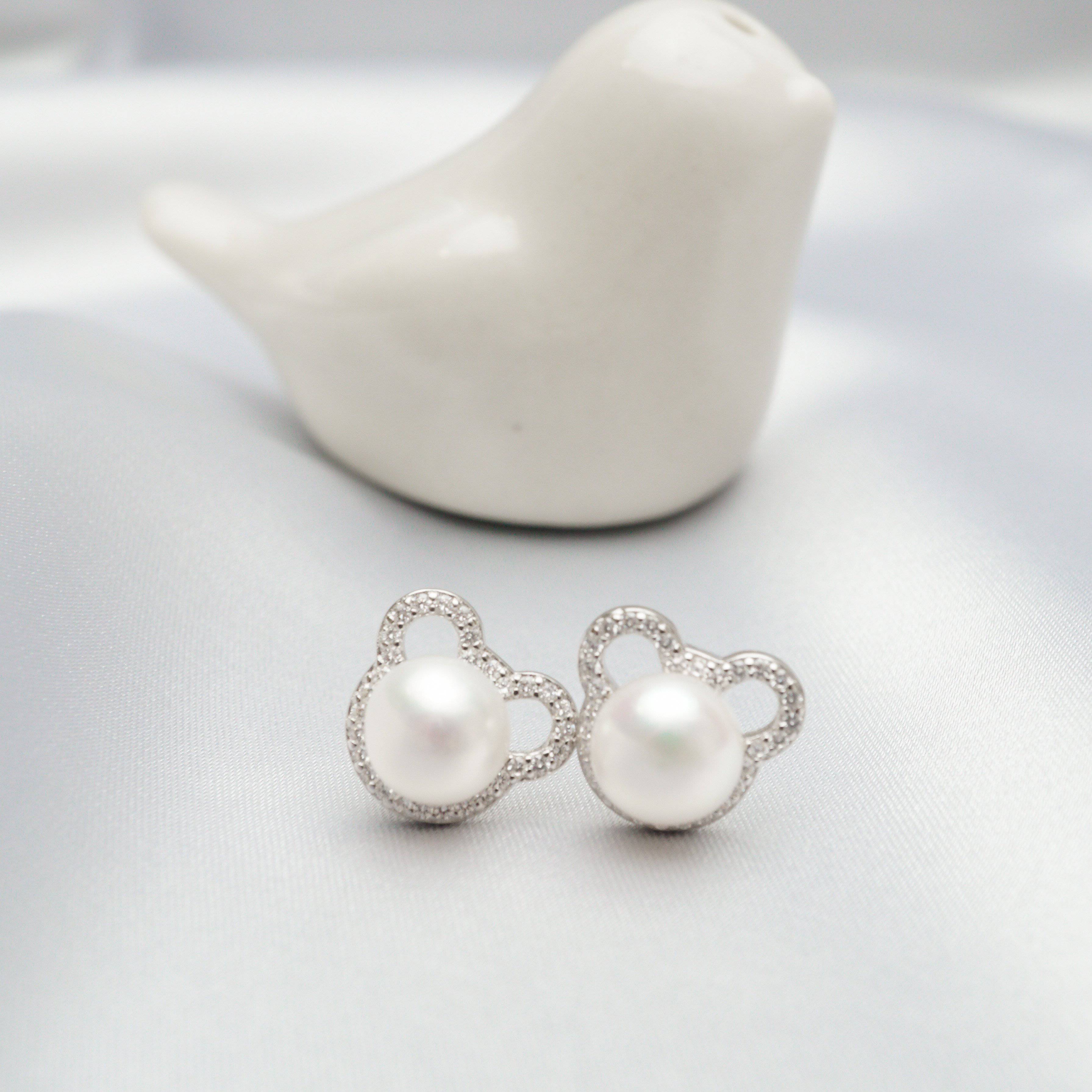 Wonderland Freshwater Pearl Earrings WE00075 - PEARLY LUSTRE