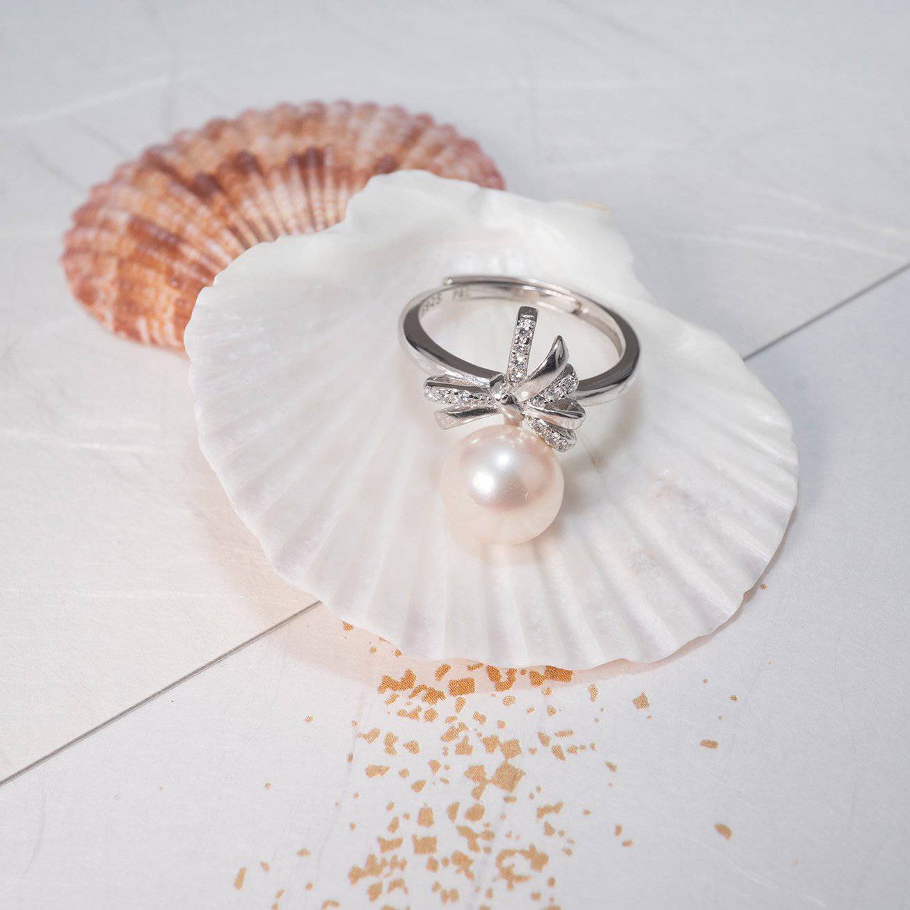 Elegant Freshwater Pearl Ring WR00008 - PEARLY LUSTRE